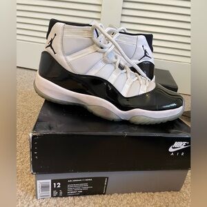 Nike Jordan retro 11 - size 12